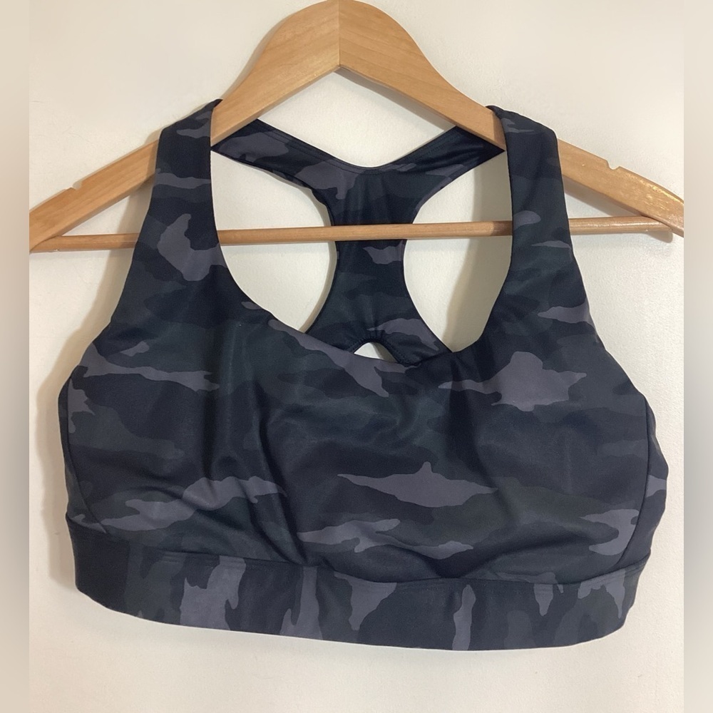 Athleta Ultimate Black Camo Sports Bra Plus Size 1X D DD Cups